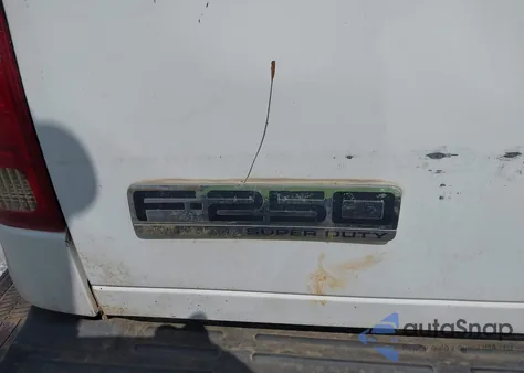 2006 Ford F-250 Lariat/Xl/Xlt z USA, uszkodzony, nr VIN 1FTSX20556ED46617